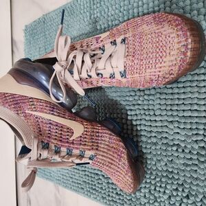 Nike Women's Multicolor Knit Sneakers